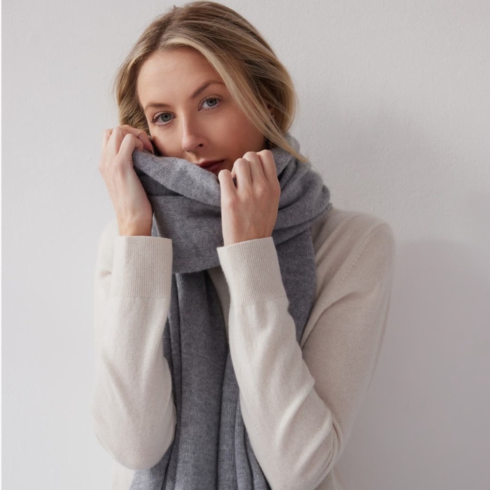 Nordstrom 100% cashmere black scarf - Picture 5 of 9